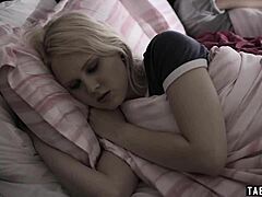 Sleepingsxe Sistar - Brother sister sleeping FREE SEX VIDEOS - TUBEV.SEX