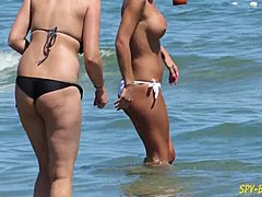 Beach, Amateurs, Babe, Beach sex, Big tits, Boobs, Tits, Voyeur, Topless, Sexy, Big boobs